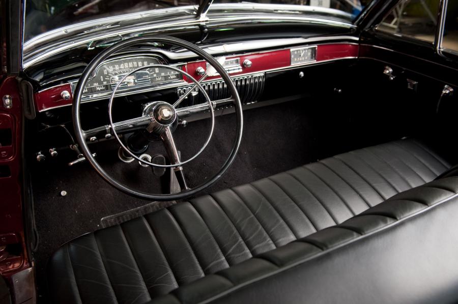  Cadillac Series 62 Convertible Coupe 1949 года  (фото 4 из 24)